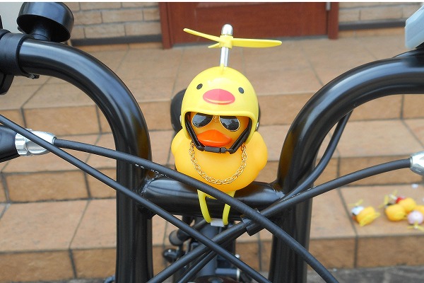 どこでもくっ付き音が鳴って光るアヒル イエロー 自転車 バイスクル