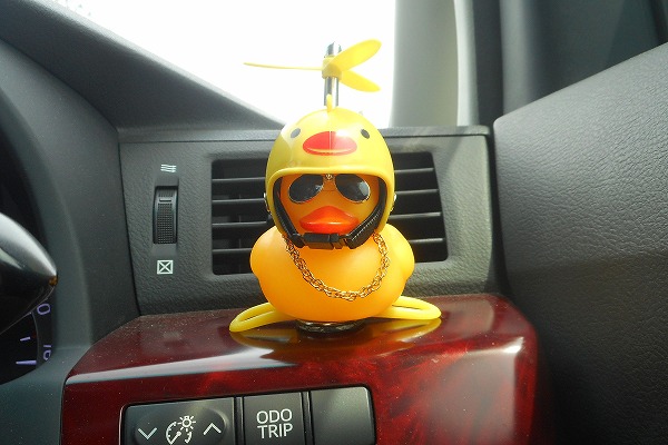 どこでもくっ付き音が鳴って光るアヒル イエロー 自動車 車 カーエアコン