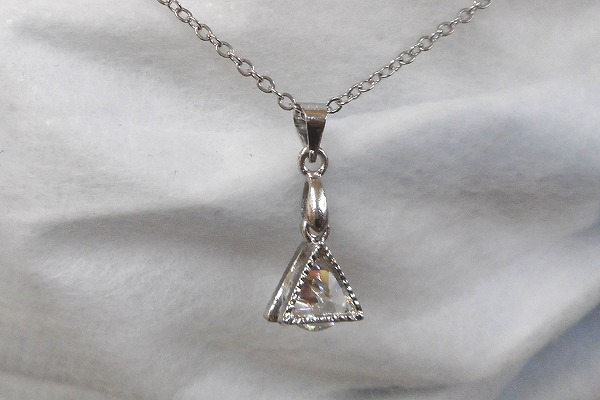 大粒 キュービックジルコニア