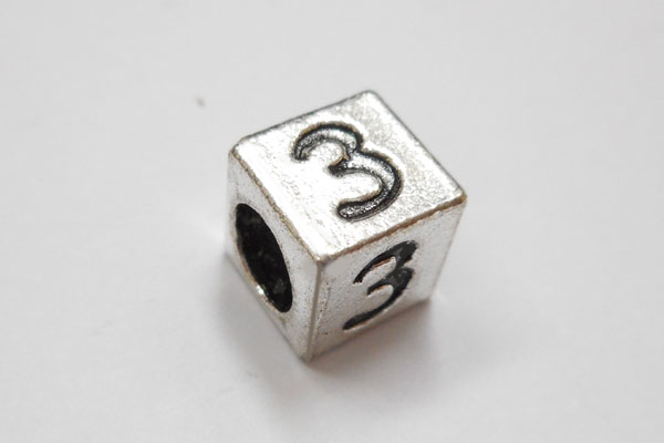 SHAREKI チャーム芯(ロンデル) 数字-3 5.0mmx15.0mm 穴:4.5mm