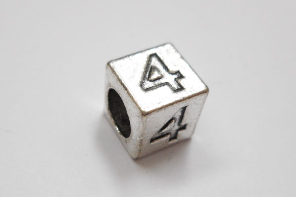 SHAREKI チャーム芯(ロンデル) 数字-4 5.0mmx15.0mm 穴:4.5mm
