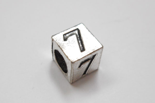 SHAREKI チャーム芯(ロンデル) 数字-7 5.0mmx15.0mm 穴:4.5mm